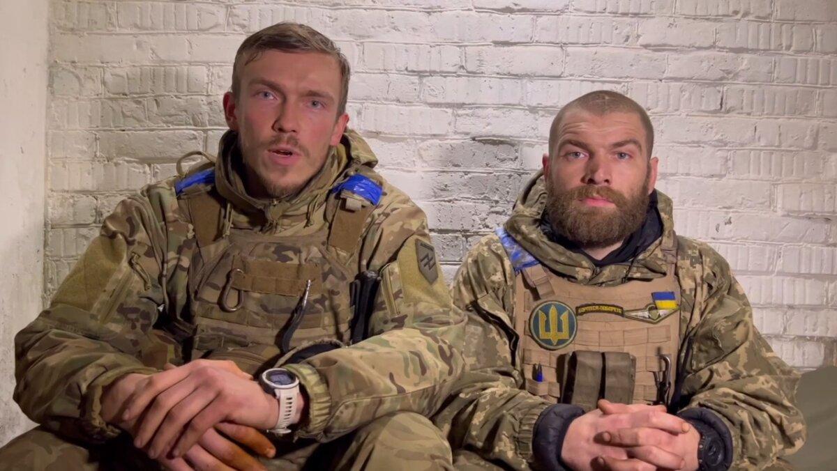 Сергій Волина (праворуч) з командиром маріупольського "Азова" Денисом Прокопенко / скріншот з відео Сергій Волина (праворуч) з командиром маріупольського "Азова" Денисом Прокопенко / скріншот з відео