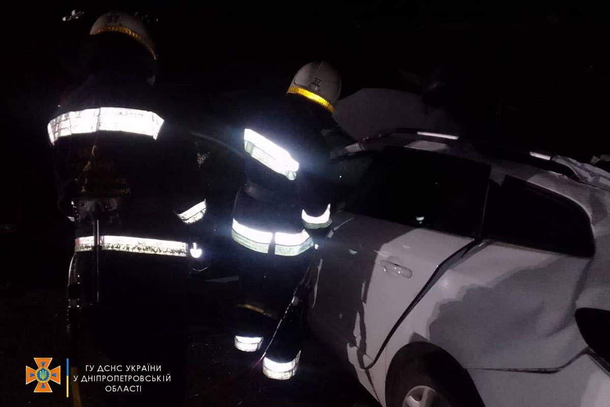 В ГТР на Днепропетровщине погибли три человека / фото ГСЧС В ГТР на Днепропетровщине погибли три человека / фото ГСЧС