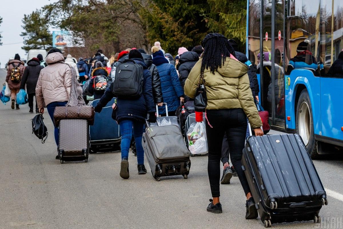 Відсоток тих, хто не повернеться до України, залежатиме від неекономічних чинників / фото УНІАН, Янош Немеш
