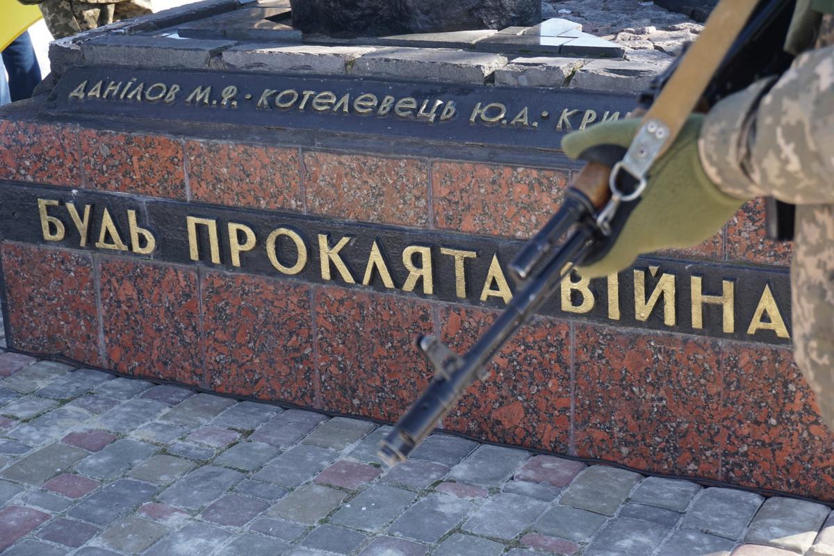 Мер наголошує, що з боку російських військ ведеться ніяка не спецоперація, а вбивча війна - Facebook - фото Павло Кузьменко Мер наголошує, що з боку російських військ ведеться ніяка не спецоперація, а вбивча війна - Facebook - фото Павло Кузьменко
