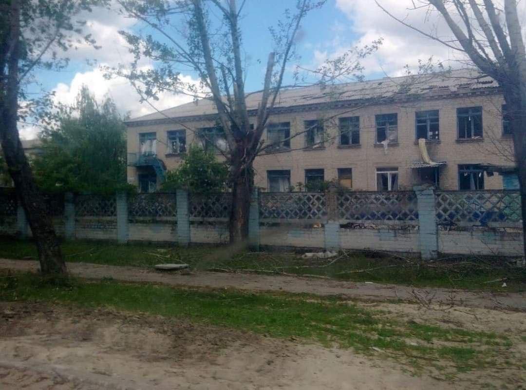 Россияне за сутки более 30 раз обстреливали дома мирных жителей / фото Телаграм-канал Сергея Гайдая Россияне за сутки более 30 раз обстреливали дома мирных жителей / фото Телаграм-канал Сергея Гайдая