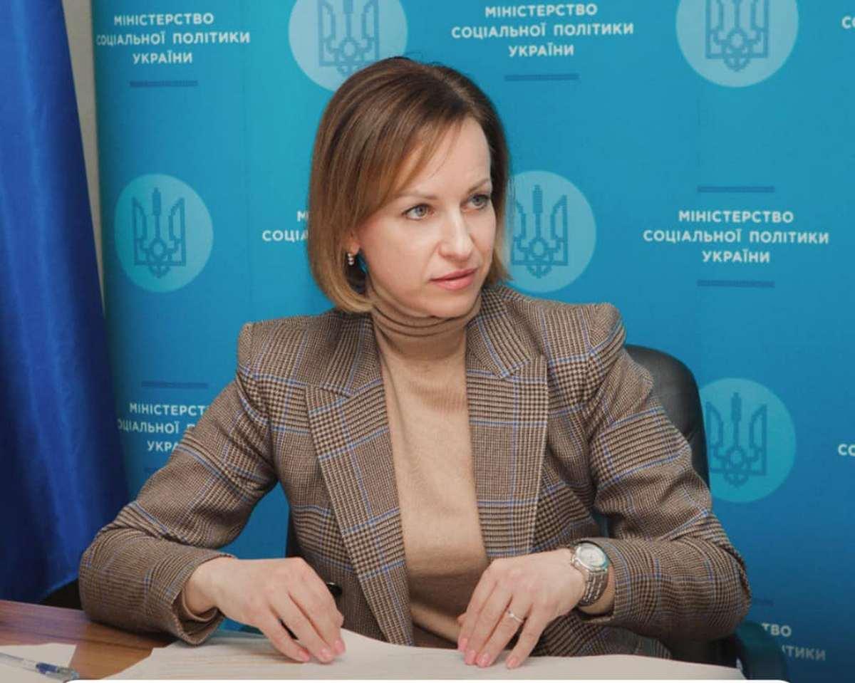 Зараз ведемо широку співпрацю з міжнародними партнерами для того, щоб забезпечити додаткові грошові виплати для найбільш вразливої групи людей / фото facebook.com/MLSP.gov.ua Зараз ведемо широку співпрацю з міжнародними партнерами для того, щоб забезпечити додаткові грошові виплати для найбільш вразливої групи людей / фото facebook.com/MLSP.gov.ua