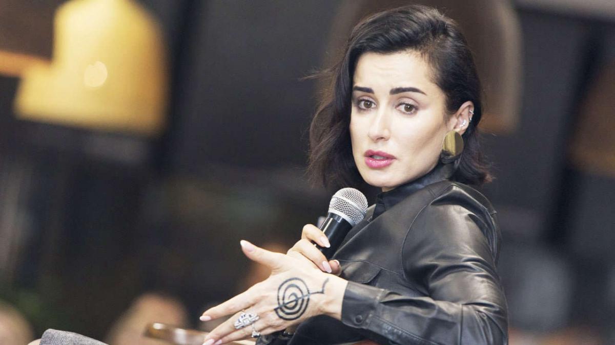 Тина Канделаки открыто поддерживает агрессию РФ Тина Канделаки открыто поддерживает агрессию РФ