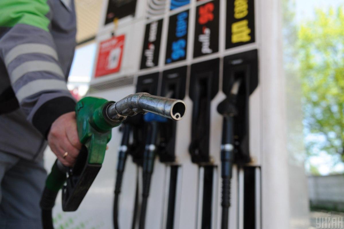 The expert named two reasons for the decline in fuel prices in Ukraine / photo Nikolay Tis, UNIAN