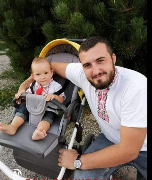 В Маріуполі загинула ціла родина "азовців", малюк став сиротою / фото Маріупольська міськрада В Маріуполі загинула ціла родина "азовців", малюк став сиротою / фото Маріупольська міськрада