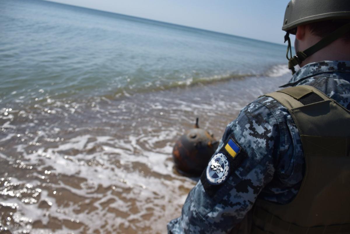 Посещать пляжи в Одессе до сих пор опасно / фото facebook.com/okPivden