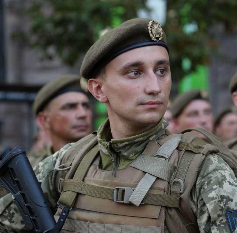 На Аскольдовій могилі відбудеться прощання з асистентом інституту філології КНУ, лейтенантом 95 бригади Денисом Антіповим На Аскольдовій могилі відбудеться прощання з асистентом інституту філології КНУ, лейтенантом 95 бригади Денисом Антіповим