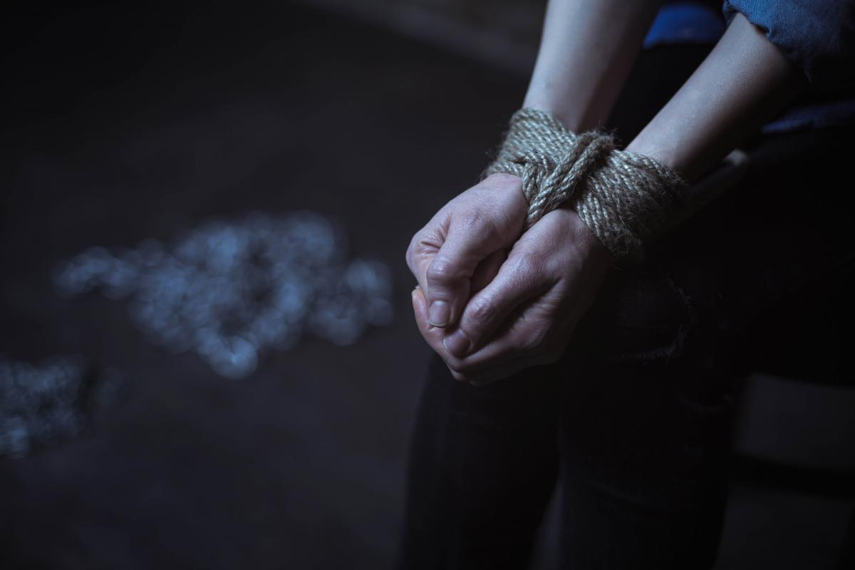 Жінка викрала коханку чоловіка / фото ua.depositphotos.com Жінка викрала коханку чоловіка / фото ua.depositphotos.com