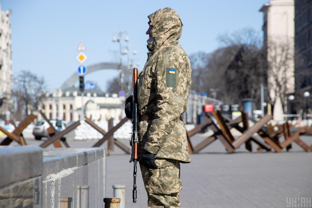 24 февраля Зеленский своим указом ввел военное положение в связи с началом полномасштабного вторжения / фото УНИАН