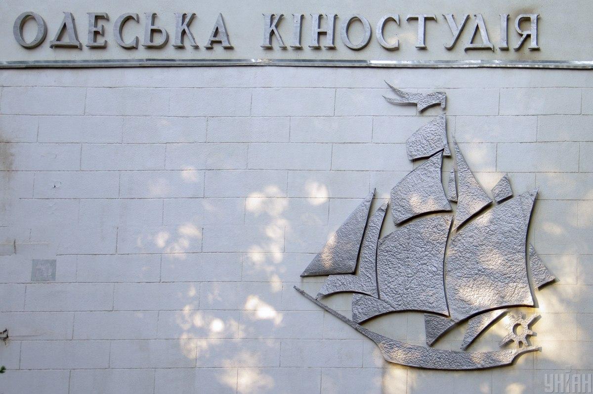 Братчук жартом відповів Захаровій на слова про військову техніку на Одеській кіностудії / фото УНІАН Братчук жартом відповів Захаровій на слова про військову техніку на Одеській кіностудії / фото УНІАН