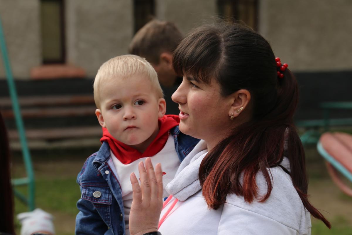 Анна Шаповал одразу погодилася забрати Діану / фото Наталії Петерварі