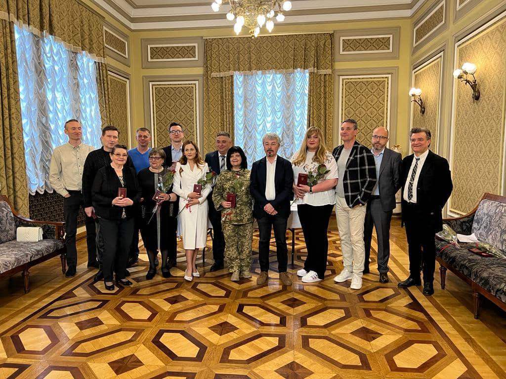 Вручение наград украинским деятелям искусства / Фото - facebook.com/oleksandr.tkachenko.ua Вручение наград украинским деятелям искусства / Фото - facebook.com/oleksandr.tkachenko.ua