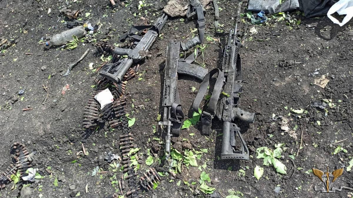 Львівські десантники знищили підрозділ 76-ї десантно-штурмової дивізії окупантів / фото Командування Десантно-штурмових військ Збройних Сил України Львівські десантники знищили підрозділ 76-ї десантно-штурмової дивізії окупантів / фото Командування Десантно-штурмових військ Збройних Сил України