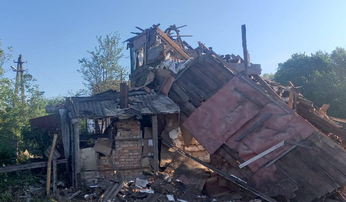 Враг всю ночь бил по Белополью / фото facebook.com/Zhyvytskyy