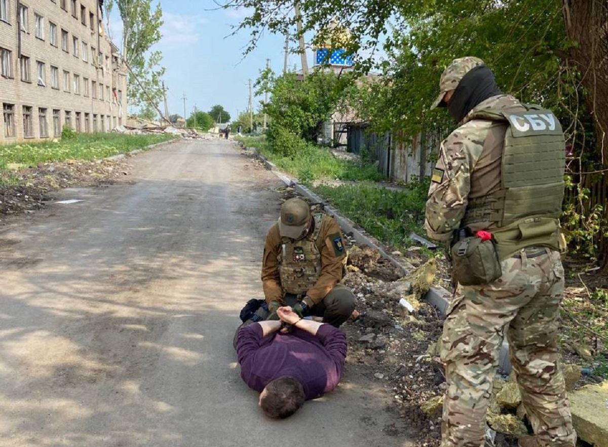 Житель Бахмута працював на окупантів і ставив мітки у місцях дислокації українських захисників / t.me/pgo_gov_ua
