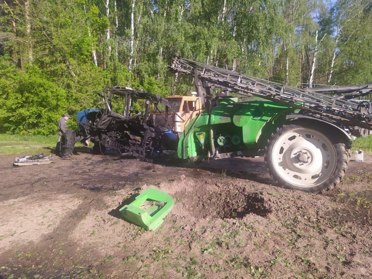 На Чернігівщині під час польових робіт трагічно загинув тракторист (фото) На Чернігівщині під час польових робіт трагічно загинув тракторист (фото)