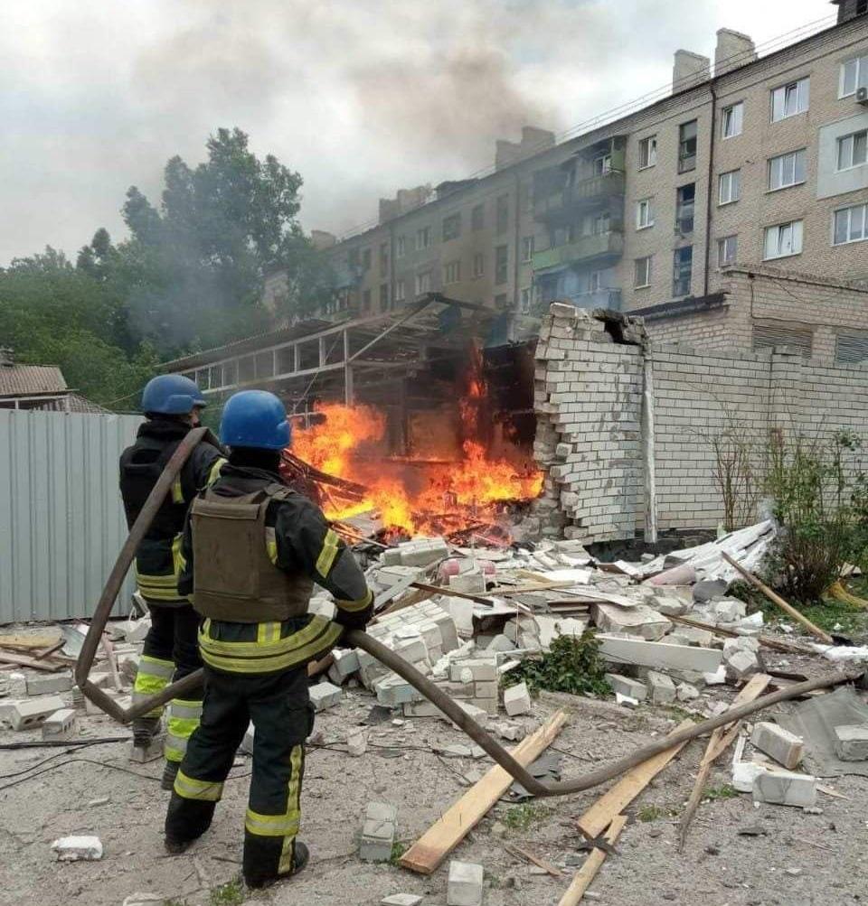 У Лисичанську загинули троє людей \ Телеграм-канал голови Луганської ОВА Сергія Гайдая У Лисичанську загинули троє людей \ Телеграм-канал голови Луганської ОВА Сергія Гайдая
