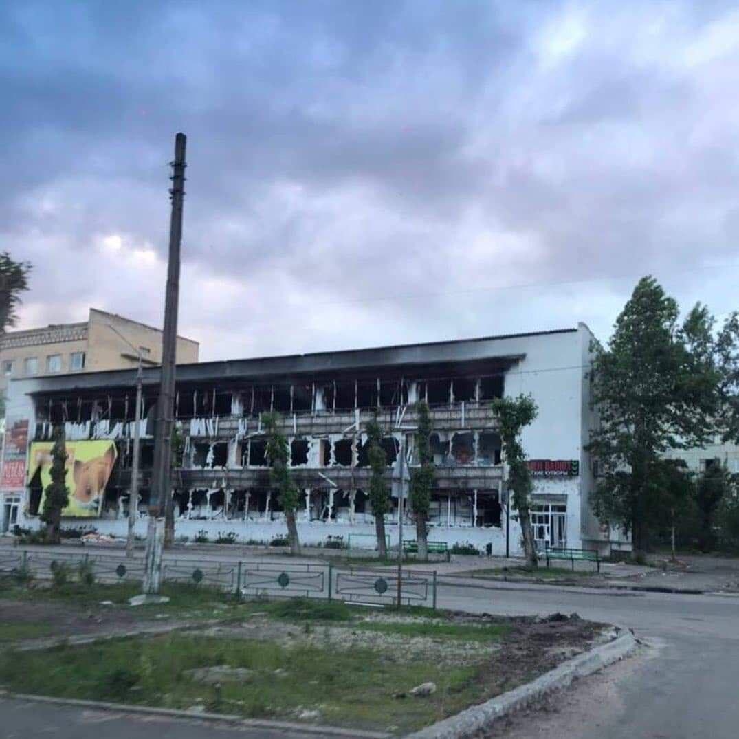 Окупанти безперервно обстрілюють Сєвєродонецьк \ Телеграм-канал голови Луганської ОВА Сергія Гайдая Окупанти безперервно обстрілюють Сєвєродонецьк \ Телеграм-канал голови Луганської ОВА Сергія Гайдая
