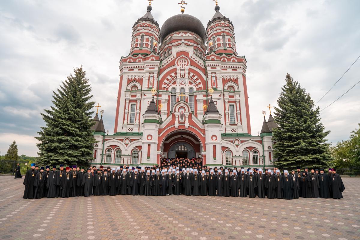 Бачаться і обмінюються привітаннями: священики УПЦ МП досі служать московській церкві / фото УПЦ Бачаться і обмінюються привітаннями: священики УПЦ МП досі служать московській церкві / фото УПЦ