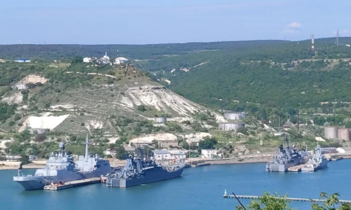 Російські кораблі продовжують загрожувати безпеці південних регіонів України / gdb.rferl.org Російські кораблі продовжують загрожувати безпеці південних регіонів України / gdb.rferl.org