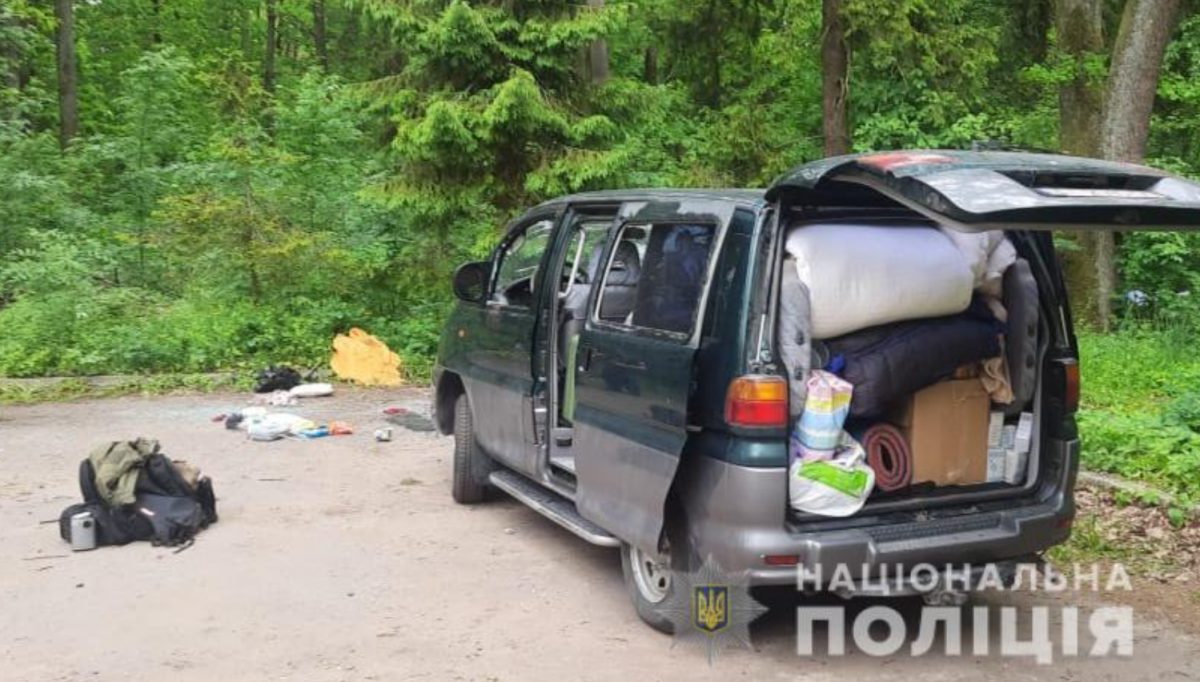 В автівці вибухнула граната / фото Нацполіція В автівці вибухнула граната / фото Нацполіція