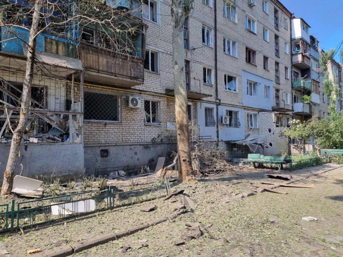 Окупанти у Миколаєві сьогодні вранці обстріляли житлові квартали / фото Миколаївська ОДА