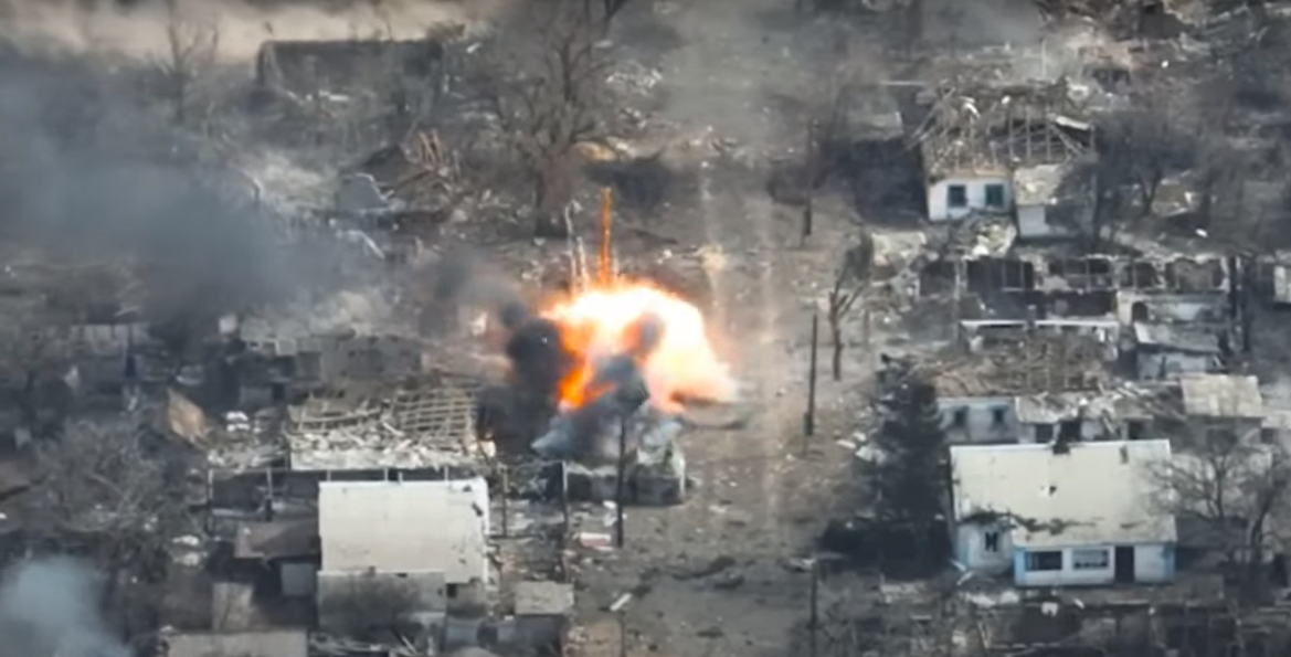 Воїни К2 54 ОМБр знищили окупантів на околицях Мар′їнки / Скриншот