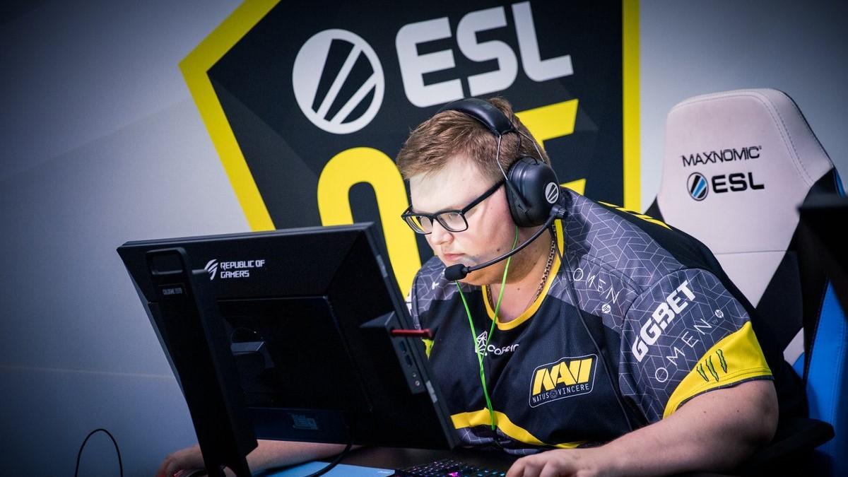 Киберспортивная команда NAVI исключила из своего состава по CS:GO капитана из России Киберспортивная команда NAVI исключила из своего состава по CS:GO капитана из России