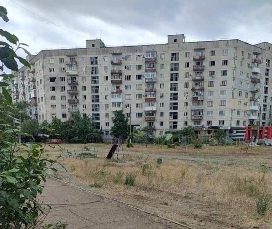 У Лисичанську за добу загинули дві особи та ще троє зазнали поранень / фото Телеграм-канал Сергія Гайдая У Лисичанську за добу загинули дві особи та ще троє зазнали поранень / фото Телеграм-канал Сергія Гайдая
