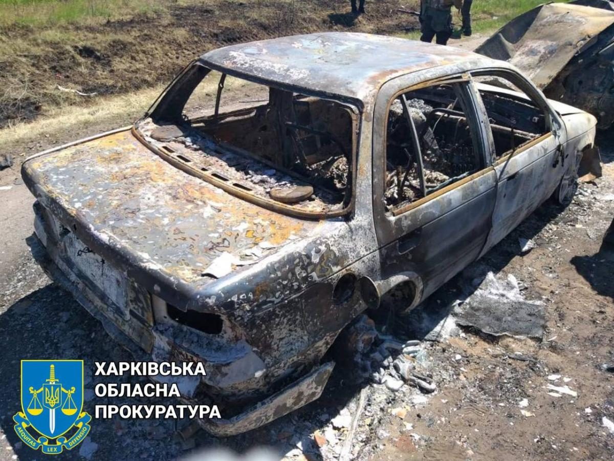 На Харьковщине российские оккупанты расстреляли колонну из 15 автомобилей