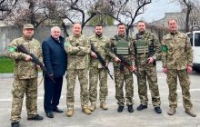 "Готов защищать страну": Шкарлет прокомментировал свое "боевое" фото