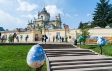 У Львові показали писанки, дивом вцілілі при обстрілах Київщини (фоторепортаж)