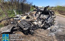 На Харьковщине российские оккупанты расстреляли колонну из 15 автомобилей: есть жертвы (фото)