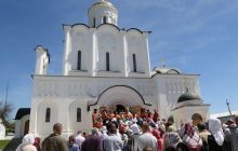 Бомбили не вперше: окупанти знищили скит Свято-Успенської Святогірської лаври УПЦ МП