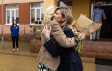 Зеленская появилась на публике в патриотических кедах за 300 евро (фото)