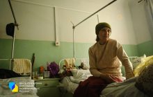 "Розумію хлопця, що топтав червоний прапор" - бабуся, яку РФ зробила символом війни