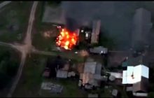 Українські десантники показали, як палає збитий російський "Крокодил" (відео)