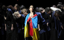 Катерина Кухар у сльозах розповіла, як війна застала її дітей далеко від неї