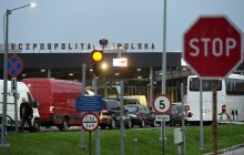 Найди, если сможешь: украинец пытался сбежать за границу под матрасом (фото)