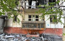 В Северодонецке нашли двух погибших в результате обстрела жилого дома (фото)