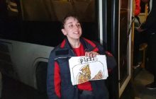 Їжа "з нічого" і порція на п'ятьох: "Тьотя Суп" розповіла, чим харчувалися люди на "Азовсталі"