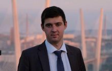 Выступил против войны и сбежал в США: российского депутата задержали в Мексике