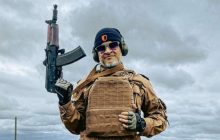 Эктор Хименес-Браво заинтриговал фото с новой девушкой, скрыв ее лицо