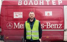 Пытки в СИЗО и десятки спасенных жизней: волонтер рассказал о жизни оккупированного Мариуполя (видео)