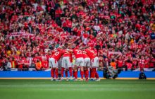 Дважды выигрывали Кубок европейских чемпионов: спустя 23 года в АПЛ вернулся легендарный клуб