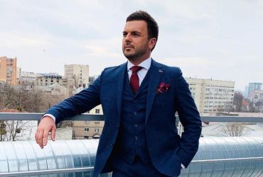 Міг поїхати, але залишився: ведучий Холостяка Решетнік пояснив, чому не залишив країну