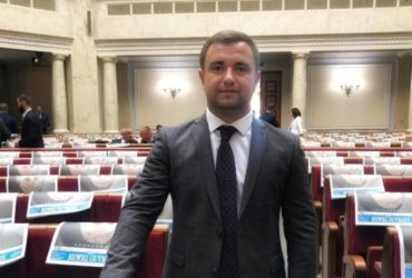 Добровольно был на захваченной территории: из фракции СН исключили нардепа
