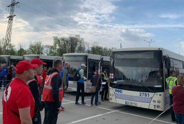 Больше 150 мариупольцев из Азовстали прибыли в Запорожье (фото, видео)