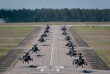 Польща отримає від США вертольоти Apache: будуть працювати поблизу Білорусі