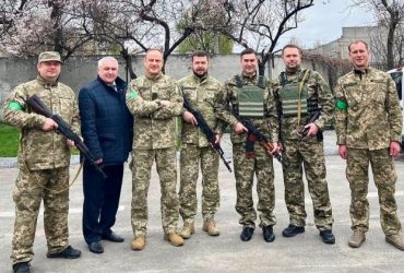 Готовий захищати країну: Шкарлет прокоментував своє бойове фото